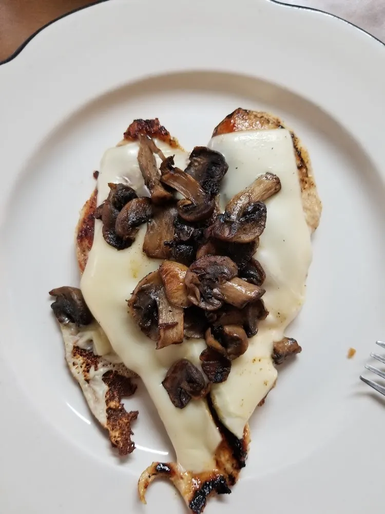 Grilled Chicken Breast with Swiss Cheese&Mushrooms